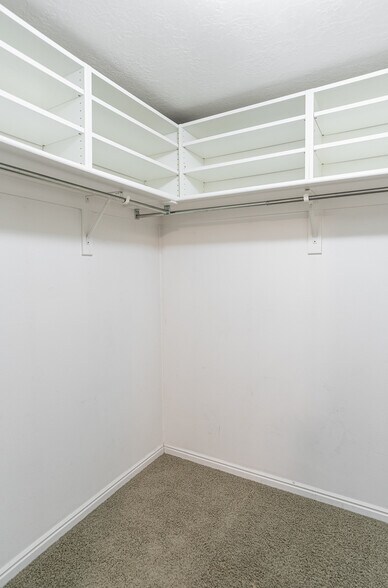 Building Photo - 8084 N Ridge Loop E
