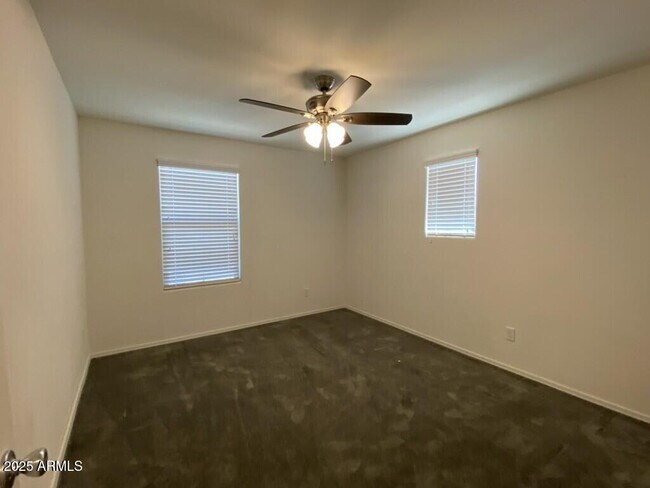 Building Photo - 6843 E Peralta Cir