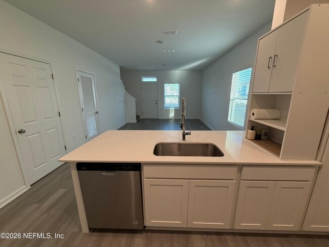 Building Photo - 891 Rivertree Pl