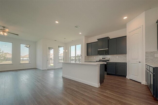 Building Photo - 2040 Terra Rose Dr
