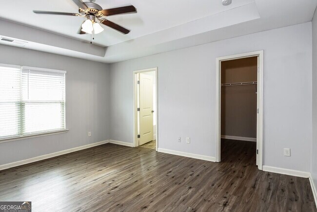 Building Photo - 191 Camellia Way