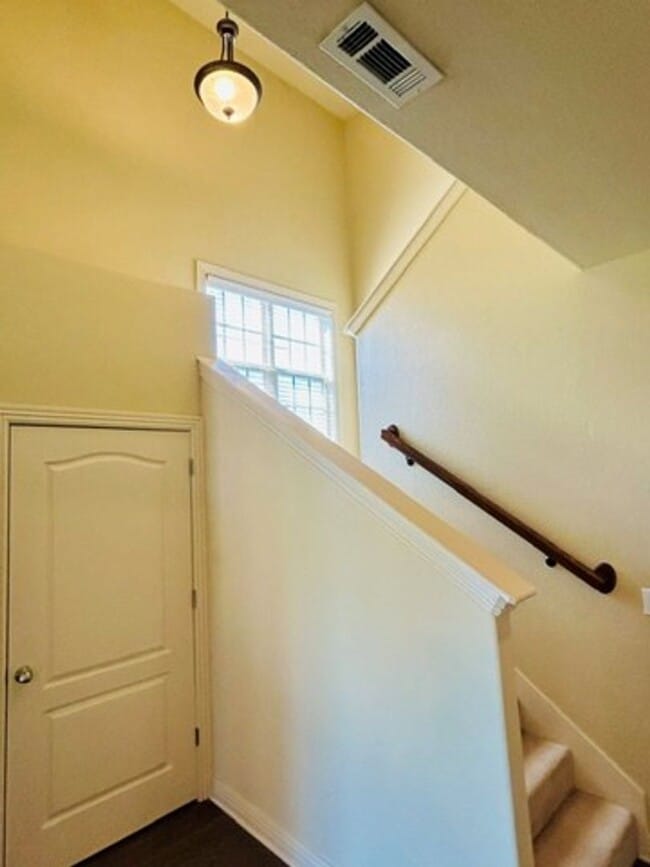 Building Photo - 4083 N Zion Valley Dr