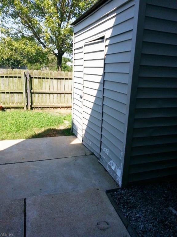 Building Photo - 3582 Windmill Dr