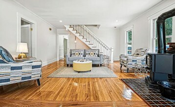 Building Photo - newly renovated 4 bdr farm house - rent to...