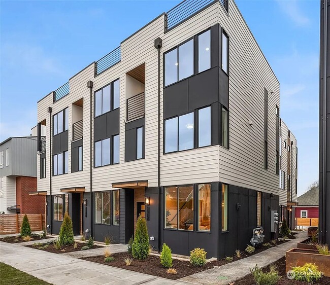 Primary Photo - New Ballard Townhome