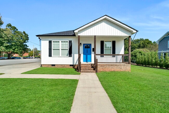 Primary Photo - 100 E Maple St