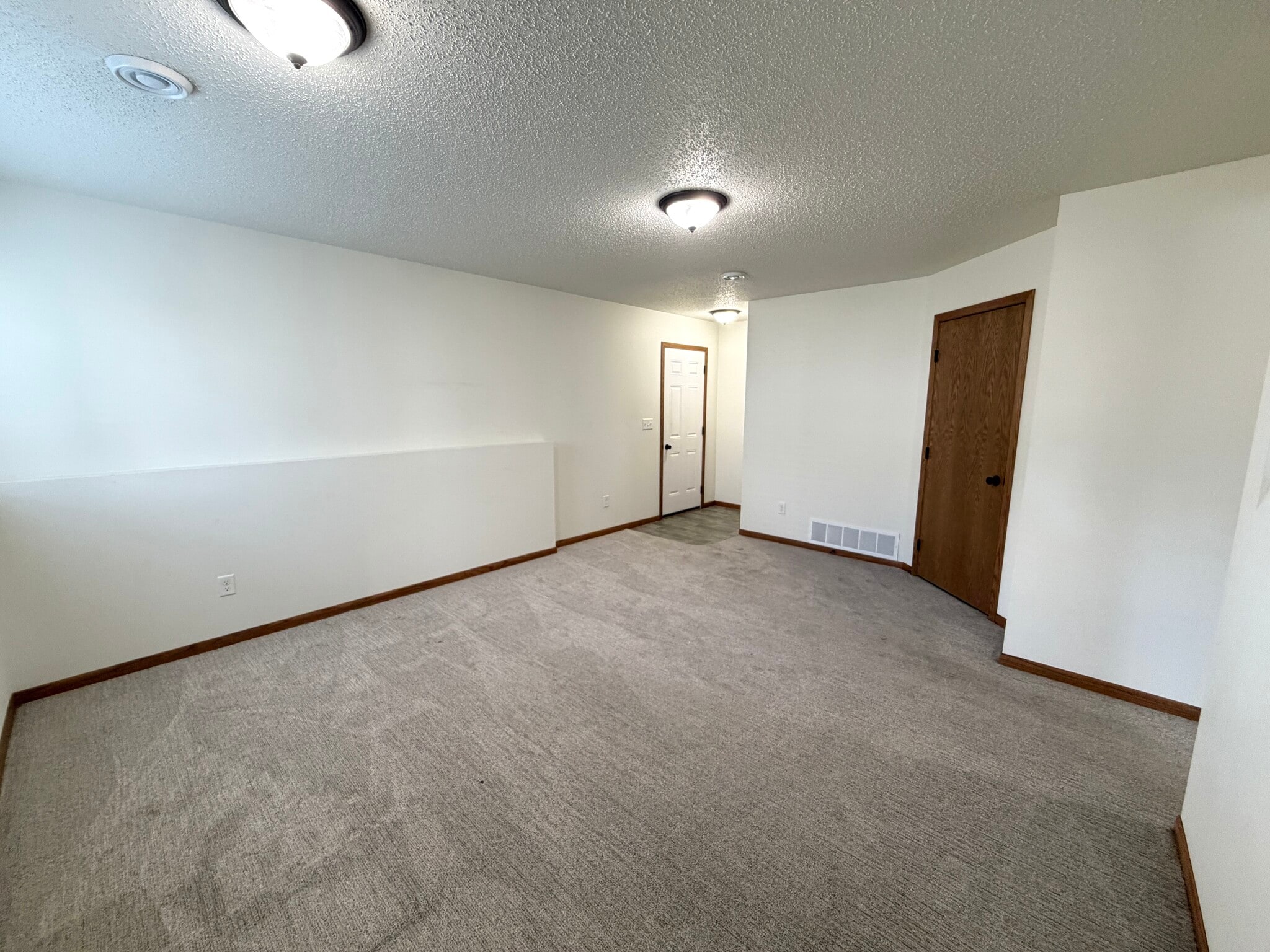 Building Photo - 2420 5th St W