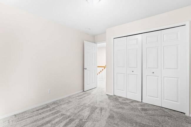 Building Photo - FOR RENT: CORNER LOT, Immaculate, lovely and spacious home - 5 bed, 3 bath + bonus room with 3-ca...