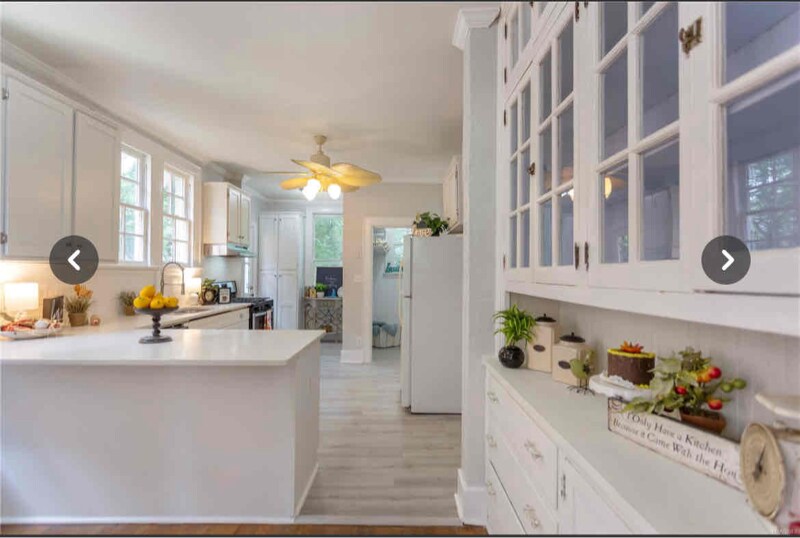 Building Photo - 2405 College St