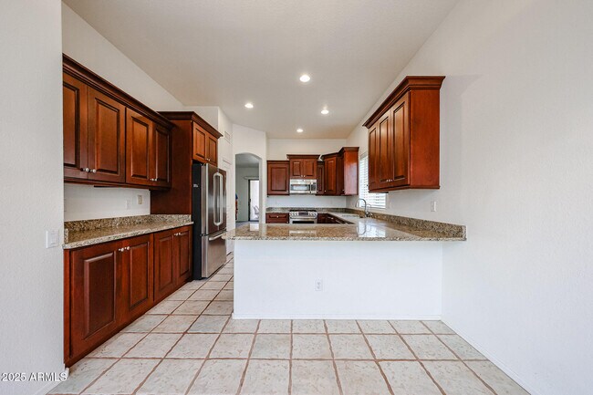 Building Photo - 2318 N Boulder Mountain