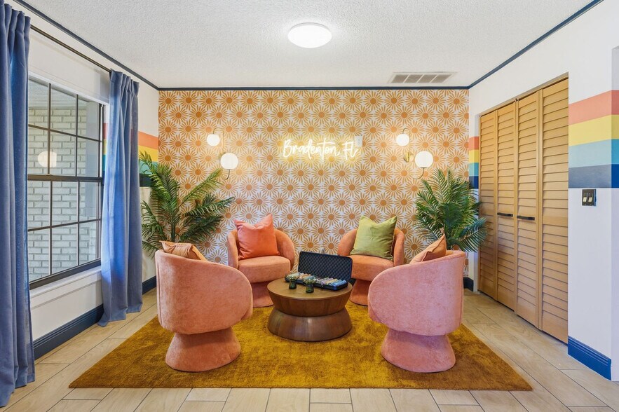 Building Photo - 428 46th St NW