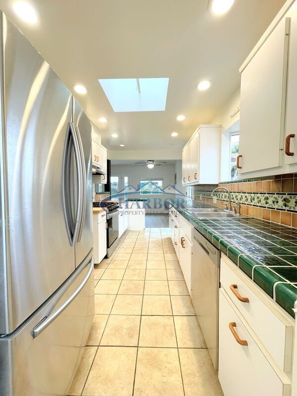 Building Photo - 5514 Halison St