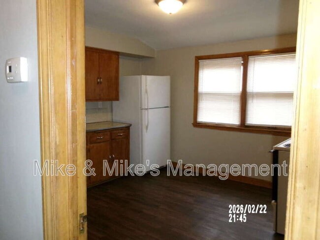 Building Photo - 4479A N 44th St