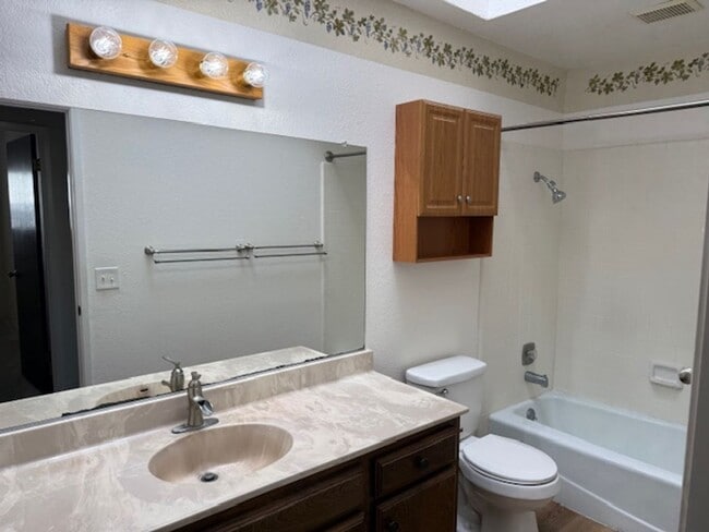 Building Photo - Single Level House - Rincon Valley - 3bd 2ba - 1788 Square Feet of Living Space