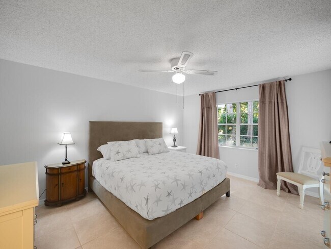 Building Photo - 1262 Sugar Sands Blvd