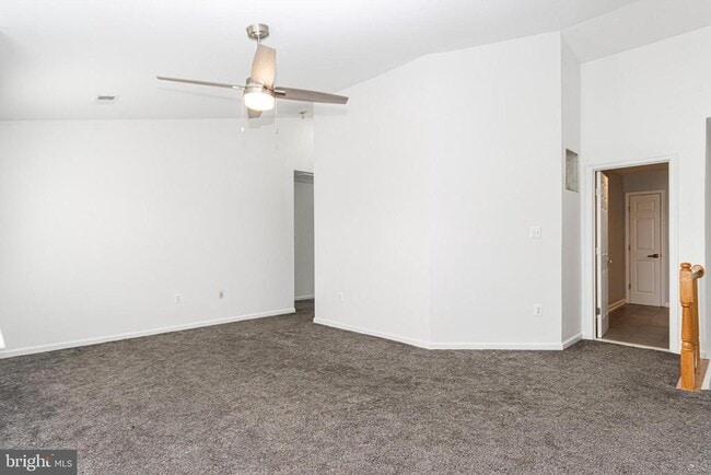 Building Photo - 6 Mintwood Dr