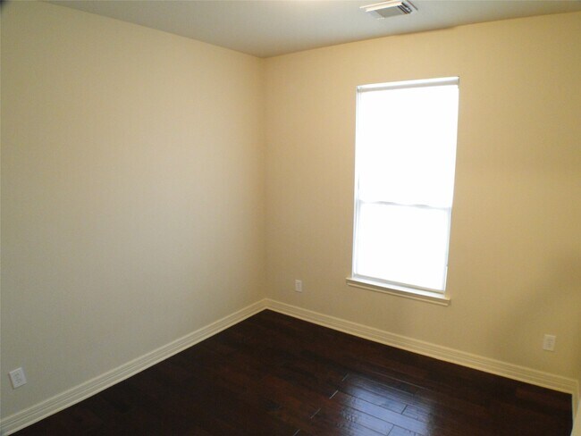Building Photo - 20606 Palm Rain Ct