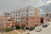 Building Photo - Blackstone Station