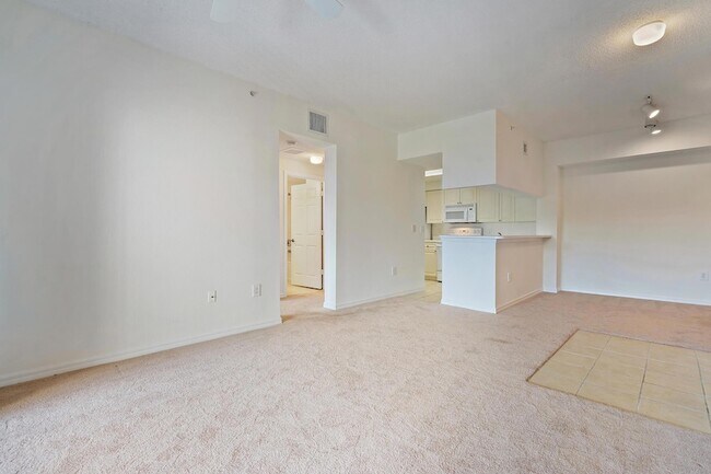 Building Photo - 3022 Alcazar Pl