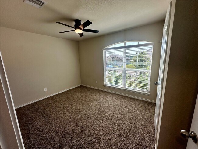 Building Photo - 1006 Fannin St
