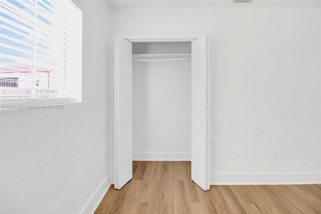 Building Photo - 5151 N Miami Ave