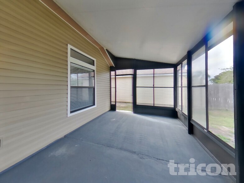 Building Photo - 12303 Sondra Cove Trail N