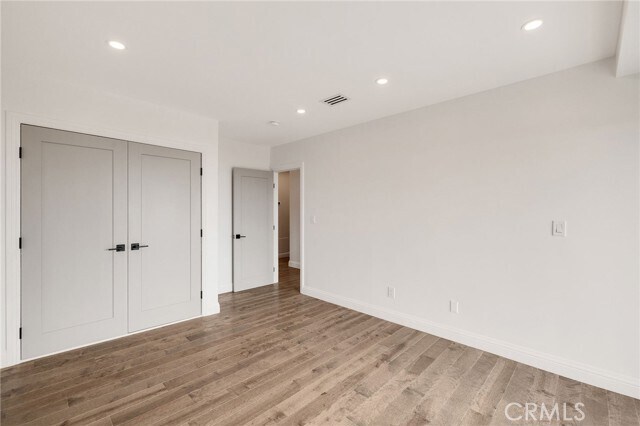 Building Photo - 1253 Vía Landeta