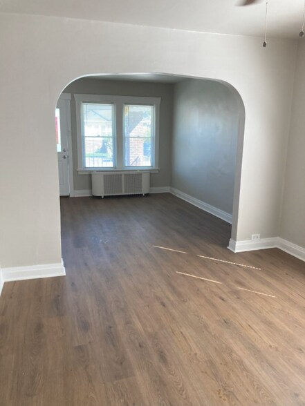 Building Photo - 3840 Parrish Ave