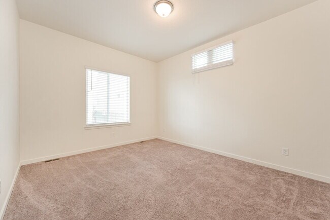 Building Photo - 18592 E 47th Dr