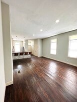 Building Photo - 2239 Flora St