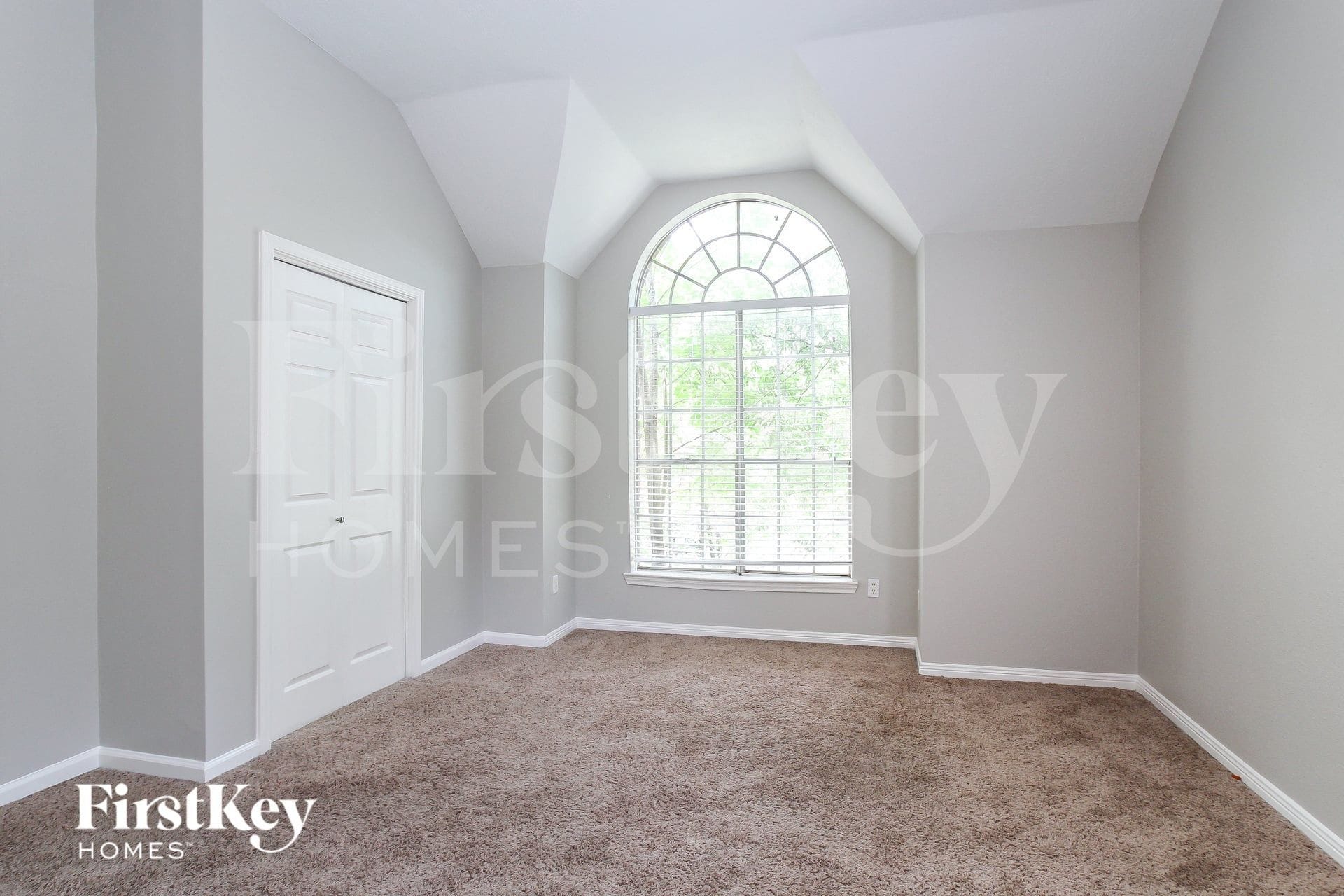 Building Photo - 5003 Maple Brook Ln
