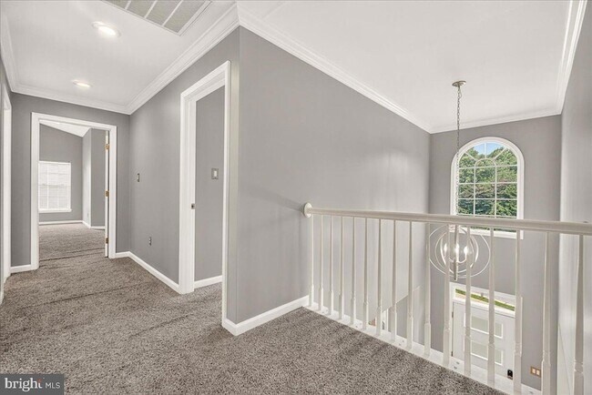 Building Photo - 6455 Saddlebrook Ln