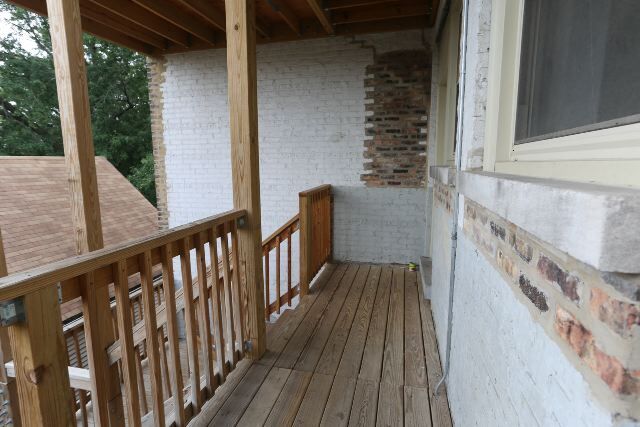 Building Photo - 4731 W Cornelia Ave