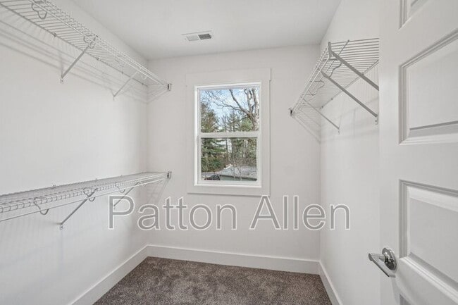 Building Photo - 7 Bolton St