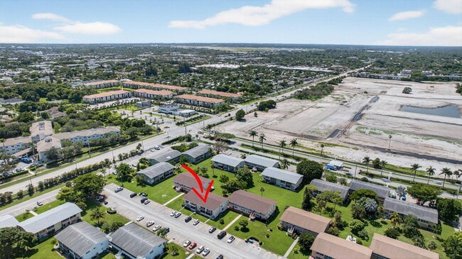 Building Photo - 42 Easthampton B