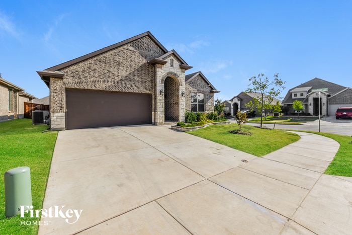 Building Photo - 4041 Honeyapple Way
