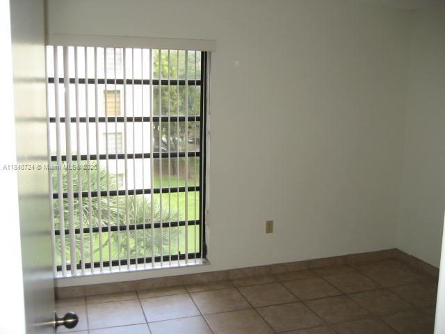 Building Photo - 8830 SW 123rd Ct
