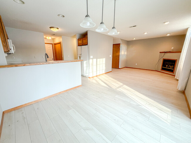 Dining Room - 23153 Iris Avenue