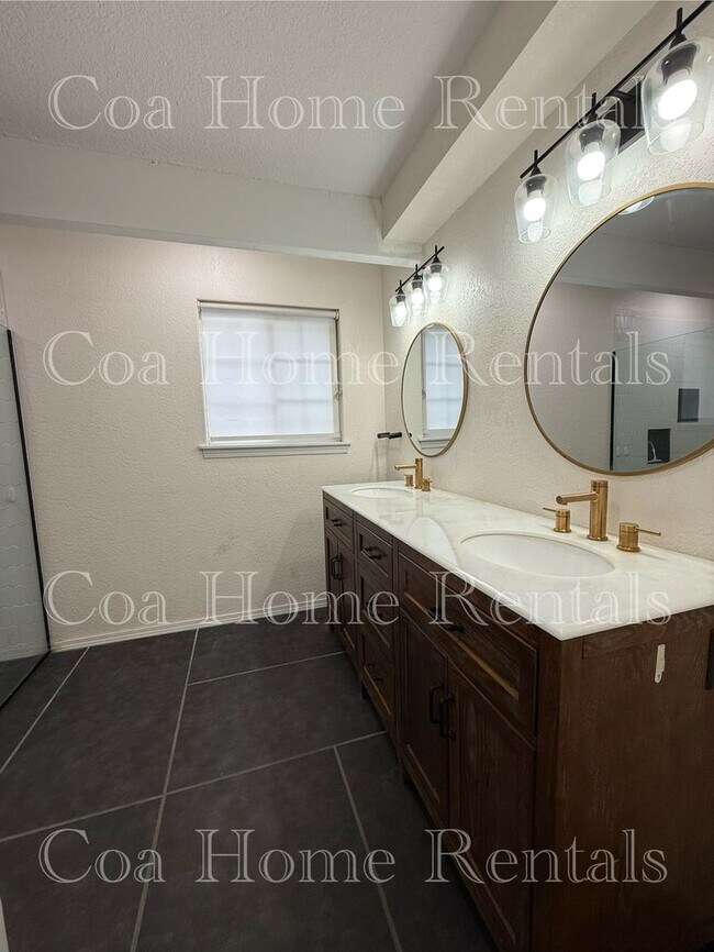 Building Photo - Great home in Derby Kansas