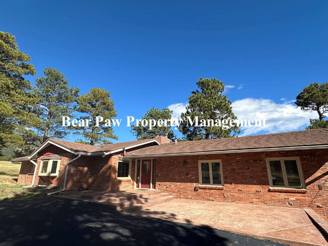 Primary Photo - Spacious 4 Bedroom Home in North Evergreen!!