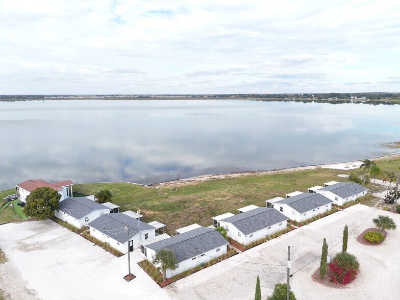 Building Photo - 1205 W Pierce St