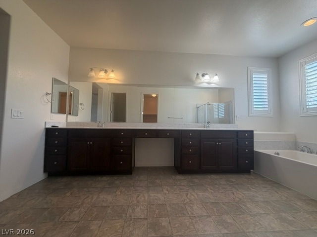 Building Photo - 6460 W Diablo Dr