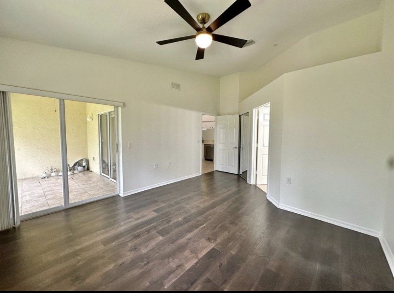 Building Photo - 25735 Lake Amelia Way