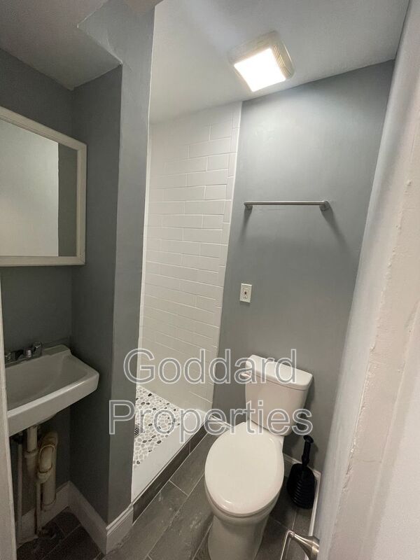 Building Photo - 1434 Light St