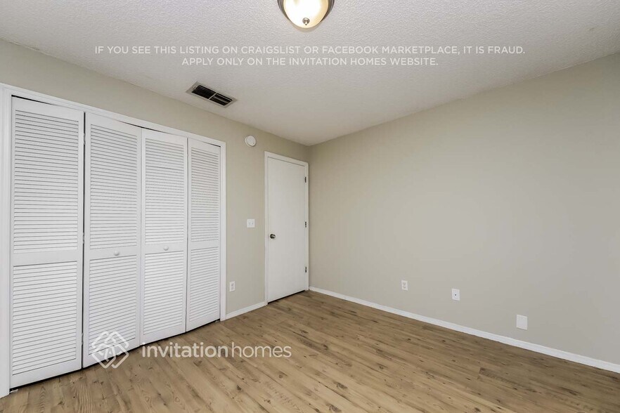 Building Photo - 2539 Chatham Cir