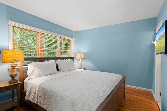 Building Photo - 636 Stephen Hands Path