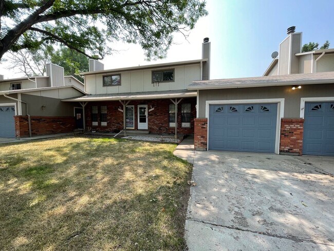 Primary Photo - Nice 2 Story Townhome with Garage