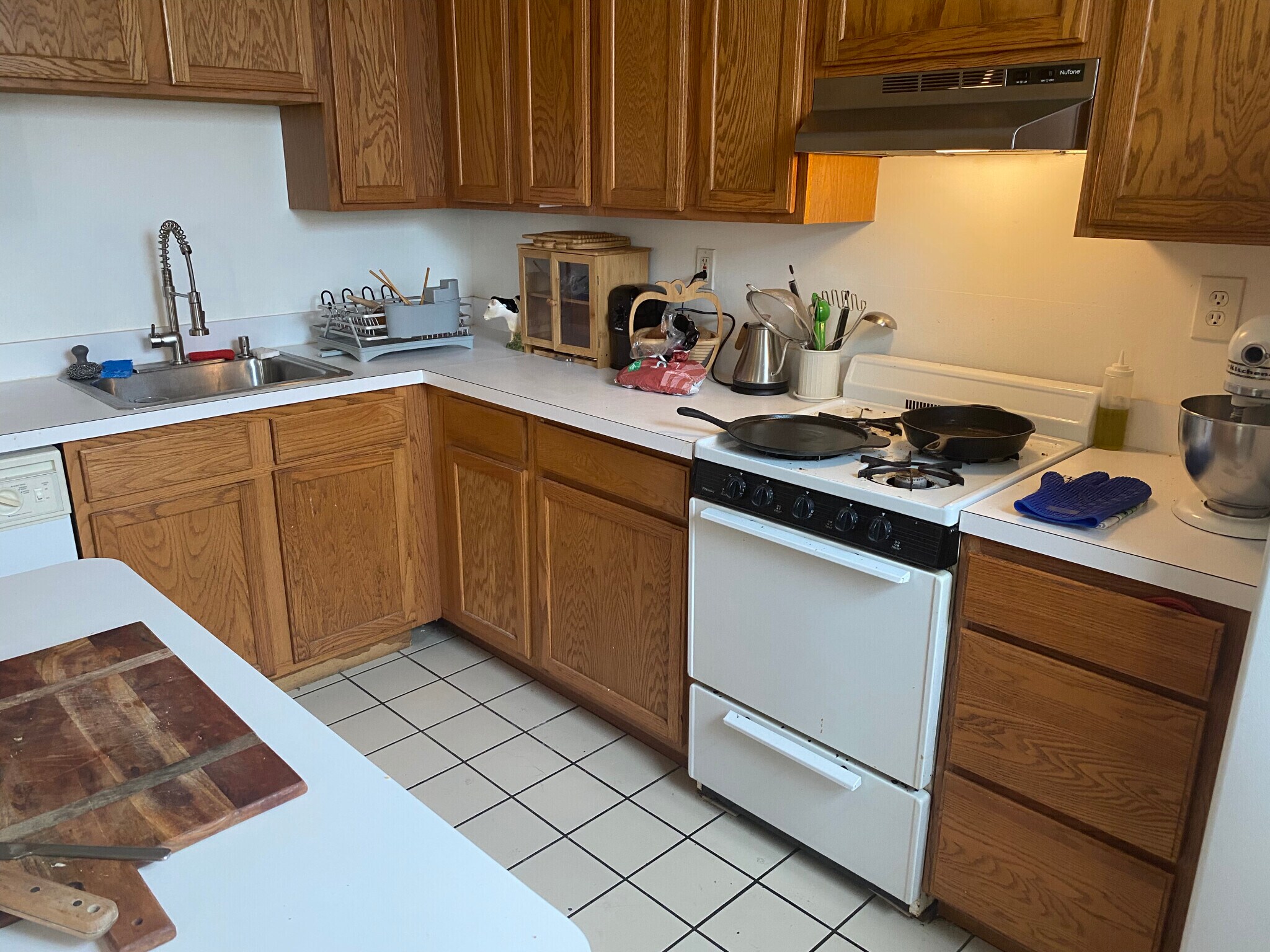 Building Photo - 1127 Commonwealth Ave