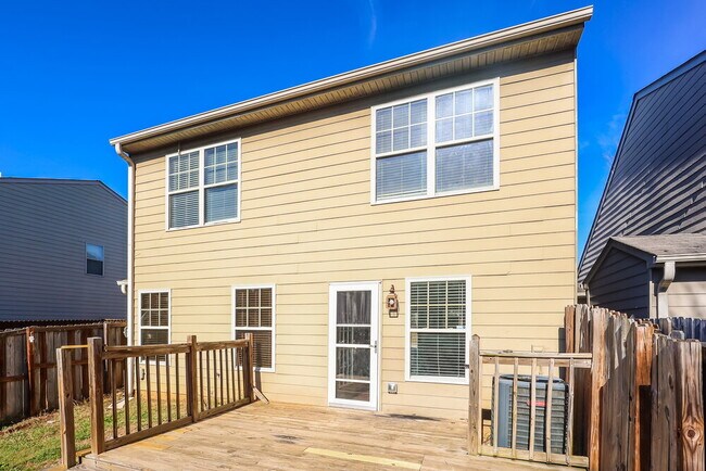 Building Photo - 316 Lauren Dr