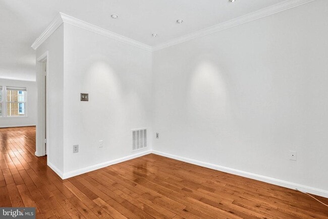 Building Photo - 7413 Salford Ct